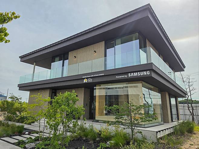경기도 화성시에 위치한 ‘삼성 AI 모듈러 홈’ 쇼룸 외관. 삼성전자