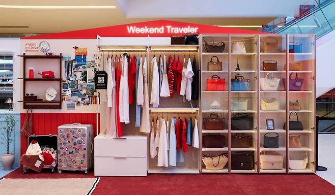 한샘이 스타필드 수원에서 진행한 팝업 중 ‘위캔드 트레블러(Weekend Traveler)’ 존은 주말 여행을 즐기는 컨셉을 반영했다. (사진=한샘)