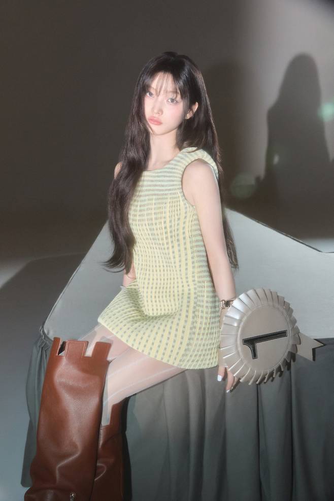 아일릿 윤아, 모카, 민주, 원희, 이로하(위에서부터). 사진제공 | 빌리프랩