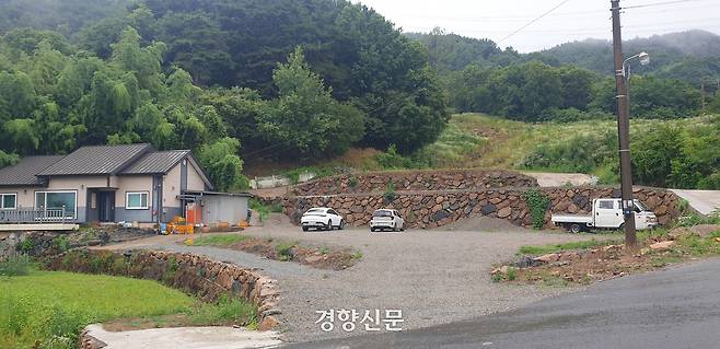 2025년 7월 산사태 피해를 입은 경남 산청읍 산청군 내부마을의 현재 복구 모습. 김정훈 기자