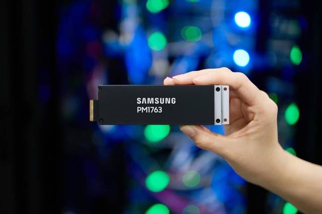 삼성전자 기업용 SSD PM1763. 삼성전자 제공