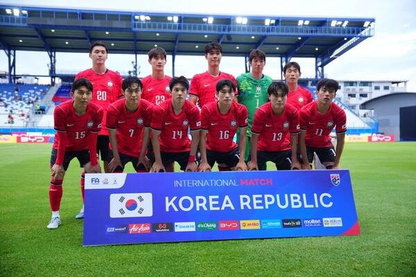 ▲ 대한축구협회는 "오는 9월 개막하는 아시안게임 축구 조추첨이 23일 오후 1시 일본 나고야에서 진행된다"고 20일 알렸다. 포트 배정은 지난 1월 열린 아시아축구연맹 U-23 아시안컵 최종 성적을 기준으로 이뤄졌다. 한국은 일본, 중국, 베트남과 함께 1포트에 묶여 조별리그에선 이들 팀을 피하게 됐다. ⓒ 대한축구협회