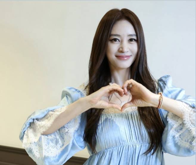 /사진 = 김혜수 SNS