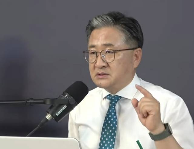 이현종 문화일보 논설위원. 유튜브 캡처