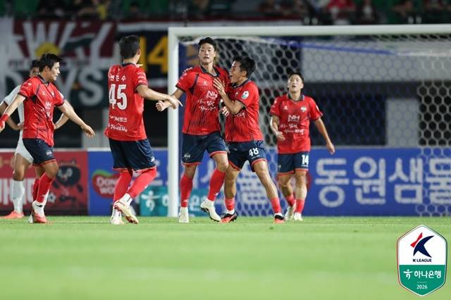 김천상무의 골 세리머니. /사진=한국프로축구연맹 제공