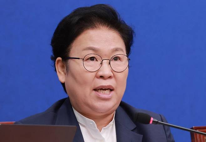 더불어민주당 문정복 최고위원이 10일 국회에서 열린 최고위원회의에 참석해 발언하고 있다. (사진=연합뉴스)