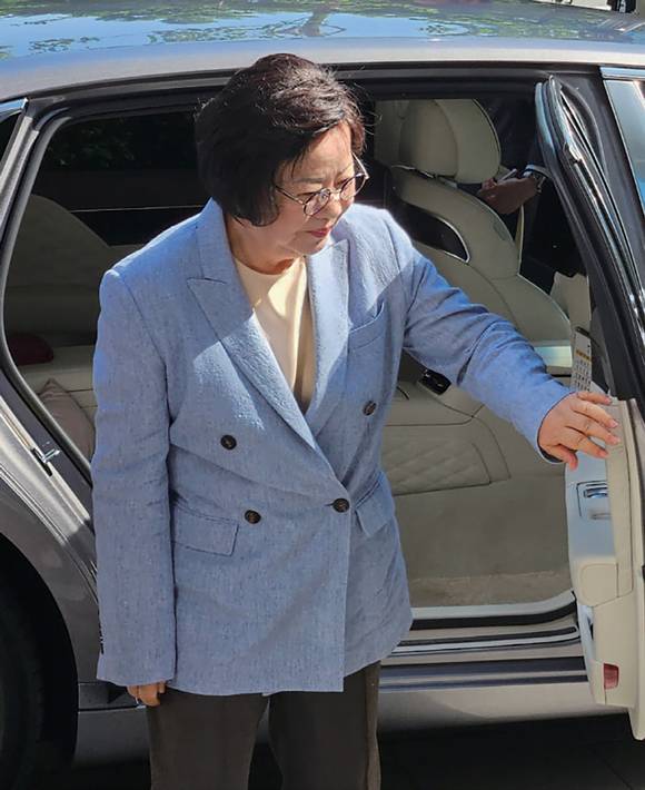 2024년 5월 한미사이언스 이사회에 참석하는 송영숙 회장 ⓒ연합뉴스