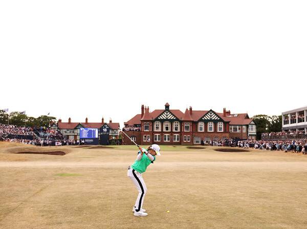 유해란 프로가 우승 경쟁한 2026년 미국여자프로골프(LPGA) 투어 메이저 골프대회인 제50회 AIG 여자오픈(브리티시 여자오픈) 우승을 차지한 일본여자프로골프(JLPGA) 투어 멤버 구와키 시호(일본). 사진제공=Charlie Crowhurst/R&A/R&A via Getty Images (사진을 무단으로 사용하지 마십시오.)