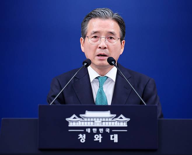 김용범 청와대 정책실장이 7월22일 청와대 춘추관 기자회견장에서 미국 및 남미 순방 관련 사전 브리핑을 하고 있다. ⓒ청와대통신사진기자단
