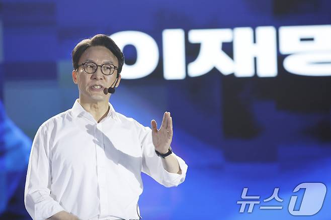 김민석 더불어민주당 당대표 후보가 3일 오후 광주 김대중컨벤션센터에서 열린 ‘선택 김민석! 전남·광주 당원 필승 결의대회’에서 당원들에게 지지를 호소하고 있다. 2026.8.3 ⓒ 뉴스1 김태성 기자