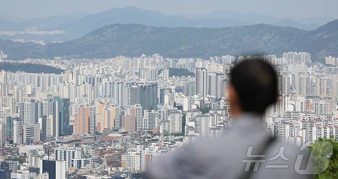 서울 남산에서 바라본 서울 시내 아파트 단지의 모습. 2026.5.14 ⓒ 뉴스1 이종수 인턴기자