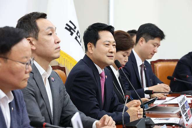 장동혁 국민의힘 대표가 6일 국회에서 열린 최고위원회의에서 발언하고 있다./연합뉴스