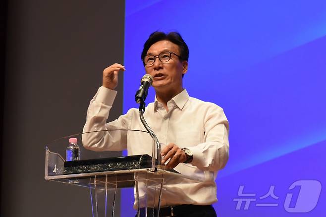 더불어민주당 당권 주자인 김민석 의원이 6일 전남광주 순천을 찾아 지지를 호소하고 있다. 2026.8.6 ⓒ 뉴스1 김성준 기자