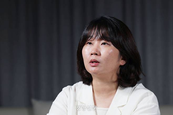 tvN <언더커버 셰프>를 연출한 홍진주 PD가 지난 4일 서울 마포구 CJENM센터에서 경향신문과 인터뷰하고 있다. 한수빈 기자