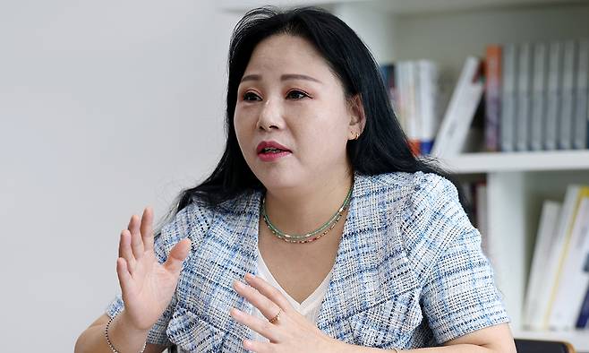 김숙 전국태양광발전협회 사무총장이 지난달 30일 서울 용산구 세계일보 사옥에서 진행한 인터뷰에 호남권 태양광 출력제어 문제와 대책에 대해 설명하고 있다. 허정호 선임기자