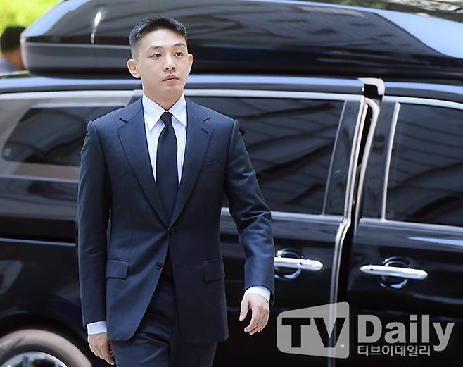 유아인