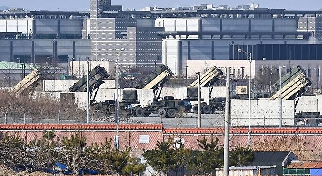지난 3월 경기 평택시 캠프 험프리스에 지대공 유도 미사일 패트리엇(PAC-3)이 배치되어 있다. 사진=뉴시스