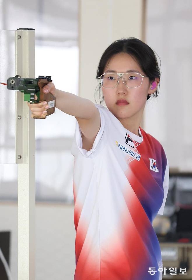 반효진과 함께 파리 올림픽 정상에 오른 권총 종목의 양지인도 아시안게임에서 동반 금메달을 노린다. 진천=변영욱 기자 cut@donga.com