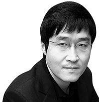 서동욱 서강대 철학과 교수