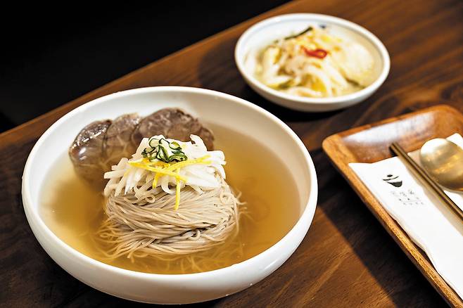 서울 강남구 ‘민성옥’의 평양냉면. /이경호 영상미디어 기자