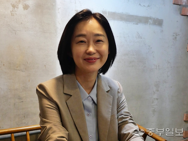 김재연 진보당 평택시지역위원장이 지난 14일 진보 정치가 나아갈 방향을 제시하며 웃는다. 조미림 기자