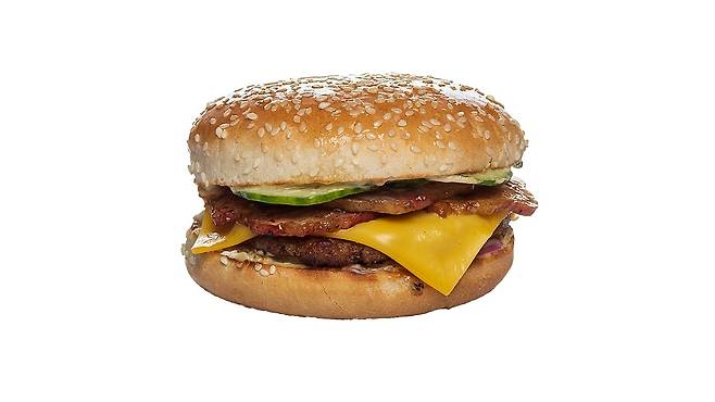 햄버거(100g당 297kcal)보다 높은 열량과 포화지방을 함유한 일부 일상 간식은 무심코 섭취할 경우 하루 권장량을 쉽게 초과할 수 있으므로, 섭취 전 영양성분을 확인하고 적정량을 덜어 먹는 세심한 식단 관리가 요구된다|출처: 클립아트코리아