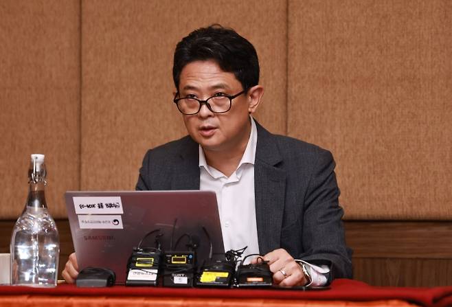 임상우 네팔 대홍수 정부합동 신속대응팀 단장이 28일 네팔 카트만두 주네팔 대사관 인근의 한 호텔에서 언론 브리핑을 하고 있다. 2026.8.29 뉴스1