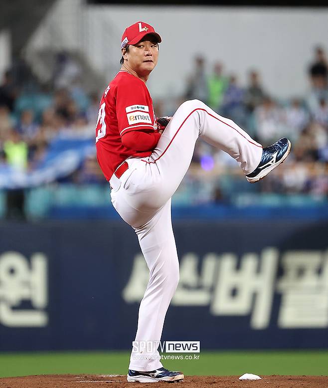 ▲ 김광현은 가고시마 마무리캠프에 참가해 컨디션을 더 끌어올린 다음, 내년 스프링캠프 때는 다른 선수들과 같은 일정을 소화할 수 있을 것이라 내다보고 있다 ⓒ곽혜미 기자