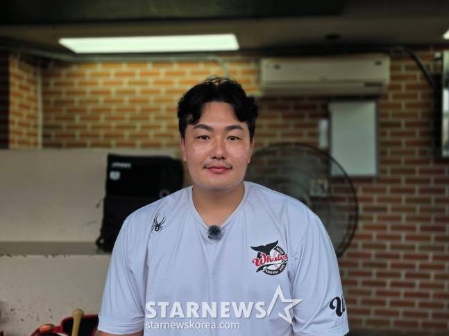 최지만이 27일 울산 문수야구장에서 한국 U-18 청소년 야구 대표팀과 평가전을 앞두고 스타뉴스와 인터뷰를 가졌다. /사진=김동윤 기자