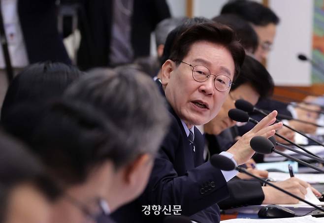이재명 대통령이 1일 청와대에서 열린 2026년도 제38회 국무회의에서 발언하고 있다. 청와대사진기자단