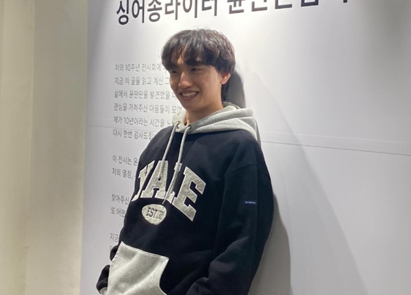 가수 윤딴딴이 사생활 논란 이후 1년 3개월 만에 복귀 소식을 전했다. 윤딴딴 SNS