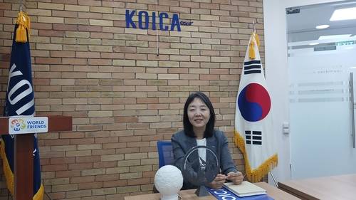 임소연 코이카 키르기스스탄 사무소장 (비슈케크=연합뉴스) 박현수 기자 = 지난 7월 9일 코이카 키르기스스탄 사무소에서 연합뉴스와 인터뷰하는 임소연 코이카 키르기스스탄 사무소장. 2026.9.3 phyeonsoo@yna.co.kr