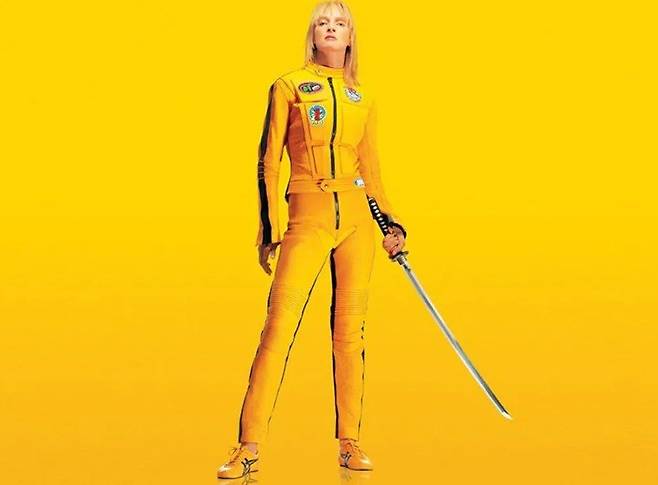 2003년 개봉된 쿠엔틴 타란티노 감독 영화 ‘킬빌(Kill Bill)’에선 우마 서먼이 노란색 바탕에 검정색 줄무늬의 오니츠카 타이거 ‘멕시코 66’을 신고 등장한다. 미라맥스 제공