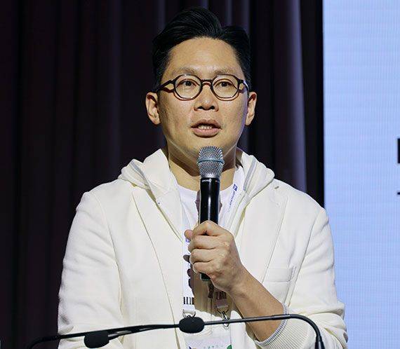공연장 밖 곳곳에 K팝 콘텐츠… 티켓 없어도 팬들 즐