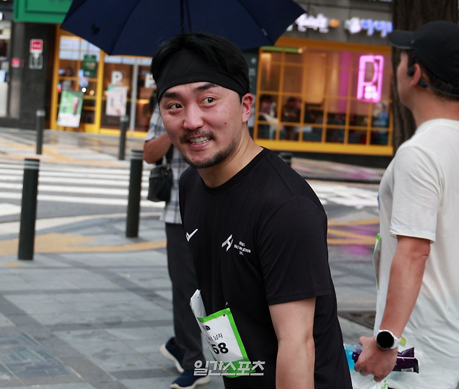 방송인 유병재가 13일 오전 서울 광장에서 열린일간스포츠 서울마라톤 '2026 런서울런' 에 참여해 10km 코스를 완주했다. 정다이 기자 diana23@edaily.co.kr /2026.09.13