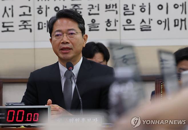 질문에 답하는 김승원 법무부 장관 후보자 (서울=연합뉴스) 이동해 기자 = 김승원 법무부 장관 후보자가 15일 국회 법제사법위원회에서 열린 인사청문회에서 질문에 답하고 있다. 2026.9.15 eastsea@yna.co.kr