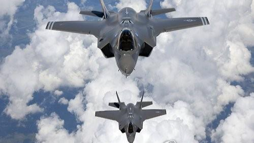 비행 중인 미 공군의 F-35A '라이트닝 II'전투기 편대. 미 국방부 제공