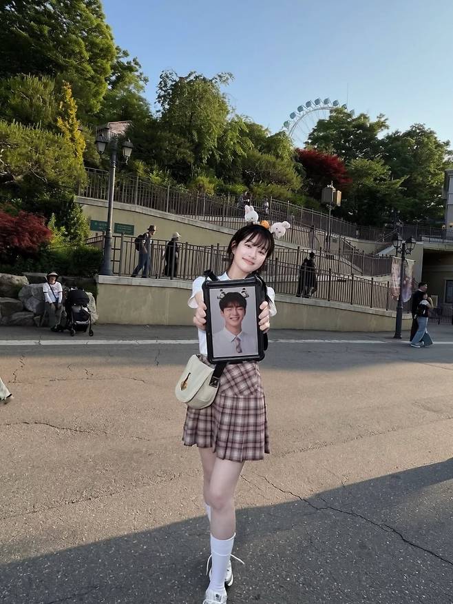 사진 = 이유비 인스타그램