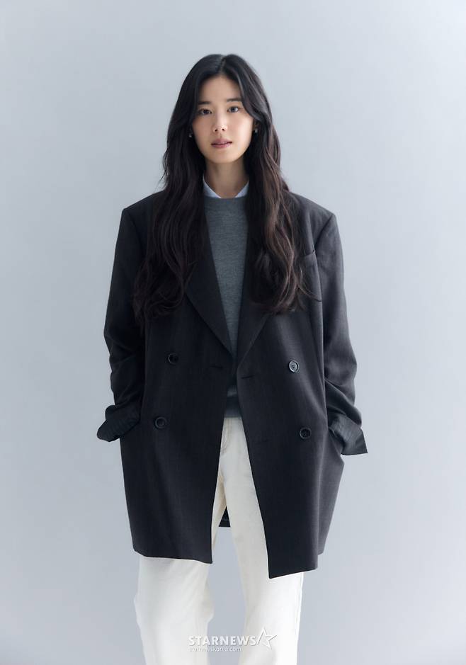 SBS 드라마 '재벌X형사2'의 배우 정은채가 22일 진행된 라운드 인터뷰를 위해 포즈를 취하고 있다. /사진제공=프로젝트 호수 2026.09.22 /사진=이동훈 photoguy@