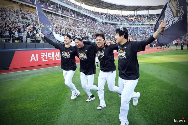 정규시즌 우승을 달성한 KT(사진=KT)