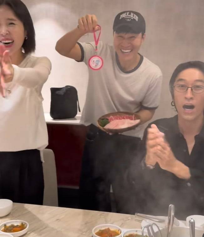 사진=신지 SNS