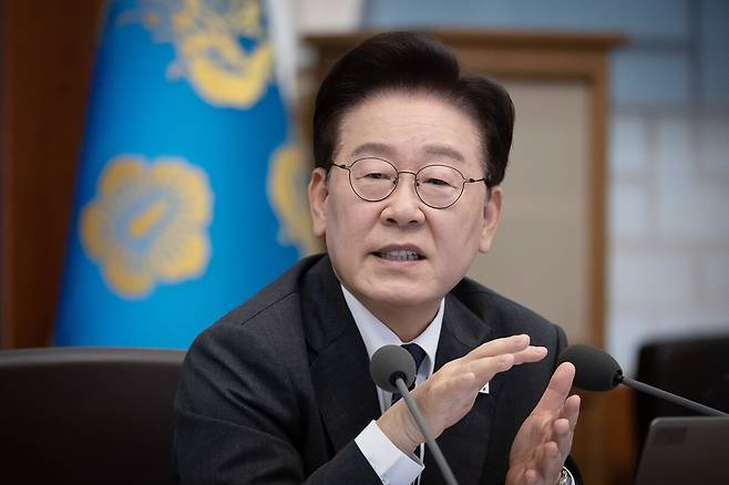 이재명 대통령이 6일 청와대에서 열린 국무회의에서 발언하고 있다. 청와대사진기자단