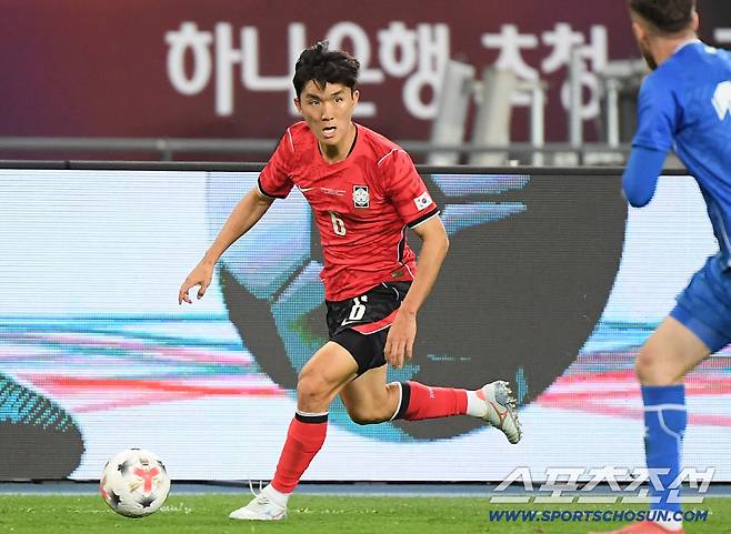 6일 오후 용인미르스타디움에서 열린 대한민국 축구대표팀과 우즈베키스탄의 친선경기. 오세훈의 추가골을 어시스트한 황인범. 용인=정재근 기자 cjg@sportschosun.com/2026.10.6/