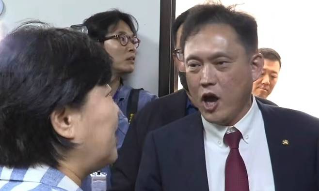 유튜브 오마이티브이(TV) 갈무리