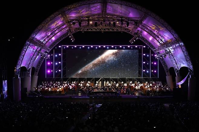 지난 3일 열린 '2026 달성 100대 피아노' 공연에서 피아니스트들이 100대의 피아노로 합주를 펼치고 있다. ⓒ달성군 제공
