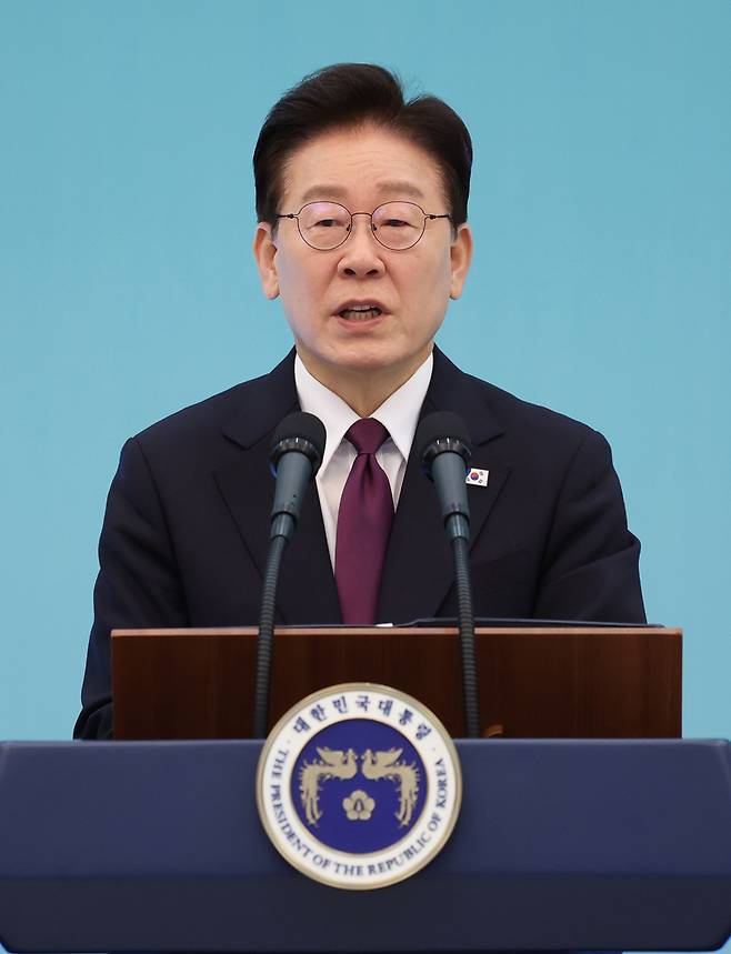 ▲ 이재명 대통령이 8일 청와대에서 열린 압델 파타 알시시 이집트 대통령과의 공동언론발표에서 발언하고 있다.