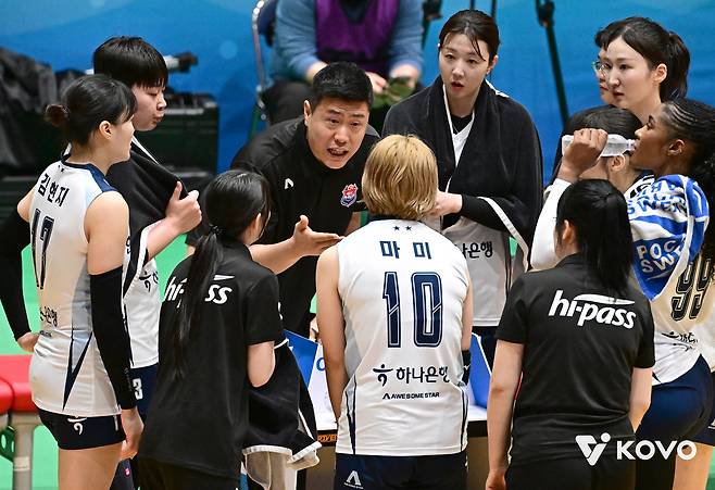GS칼텍스를 제압한 한국도로공사. (한국배구연맹 제공. 재판매 및 DB 금지)
