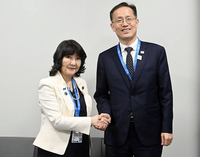 한국과 일본, 100억달러 통화스와프 3년 연장 합의. 사진=재정경제부 제공