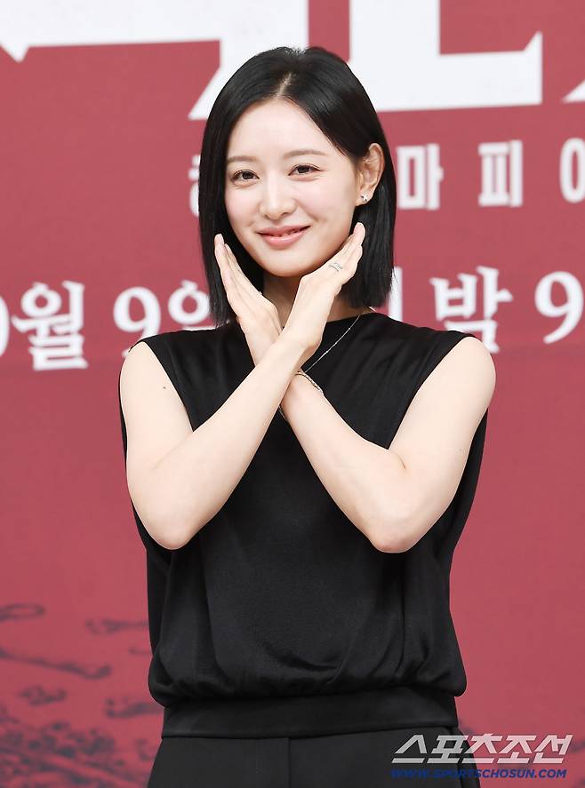 7일 오후 서울 목동 SBS홀에서 금토드라마 '닥터X: 하얀 마피아의 시대' 제작발표회가 열렸다. 배우 김지원이 포즈 취하고 있다. 정재근 기자 cjg@sportschosun.com/2026.10.7/