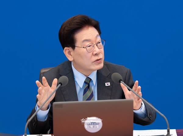 ▲이재명 대통령이 10월20일 국무회의에서 발언하고 있다. 사진=청와대